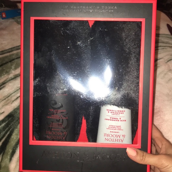 Ashton&Moore London - Picture 2 of 4